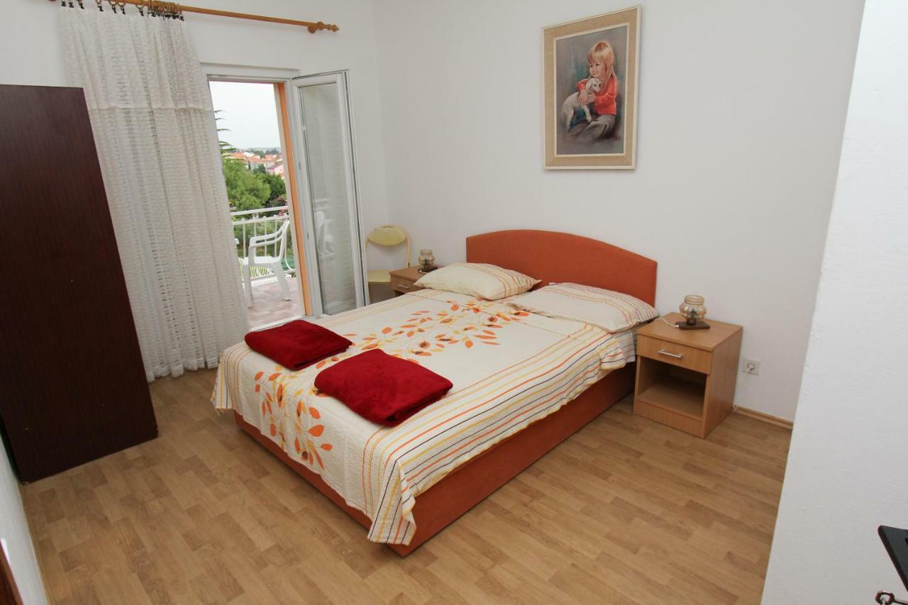 Apartmani Nado Majica Sveti Filip i Jakov Exterior photo